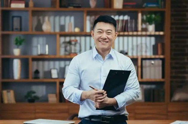 Unlock the Advanced Qualifications for an Exceptional IB Chinese Tutor