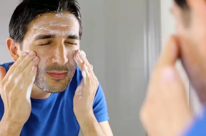 5 Tips For Choosing The Right Facial Scrubs For Men