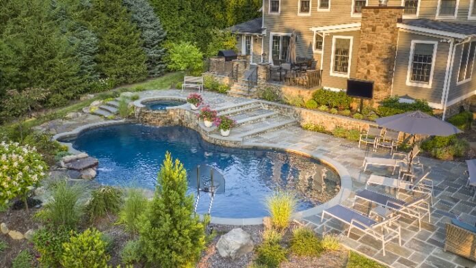 Dramatic Pool
